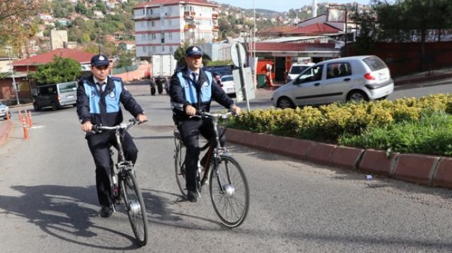 Bisikletli Zabıtalar Yokuş Dinlemiyor!..