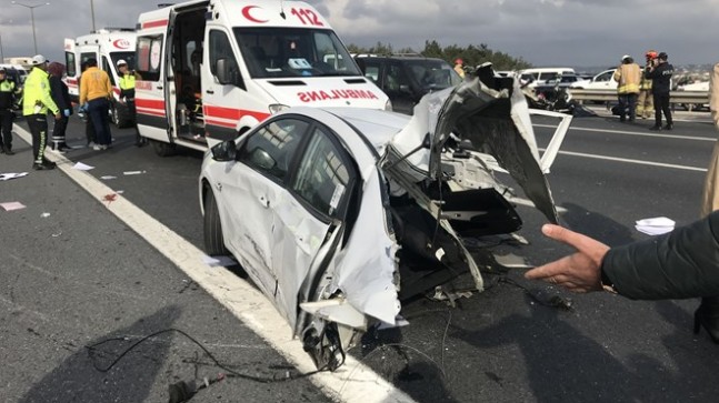 Beykoz TEM Otoyolunda feci kaza: 1 ölü, 2 ağır yaralı