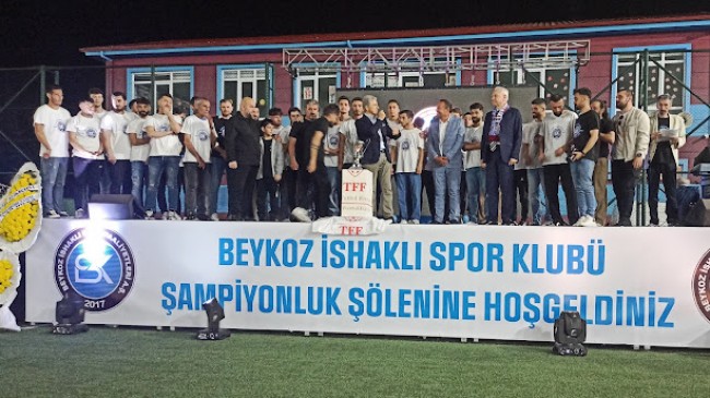 Beykoz İshaklıspor’un Şampiyonluk Şöleni