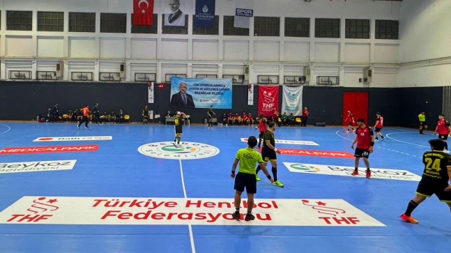 BEYKOZ BELEDİYESPOR EVİNDE MUTLU OLDU 42-38